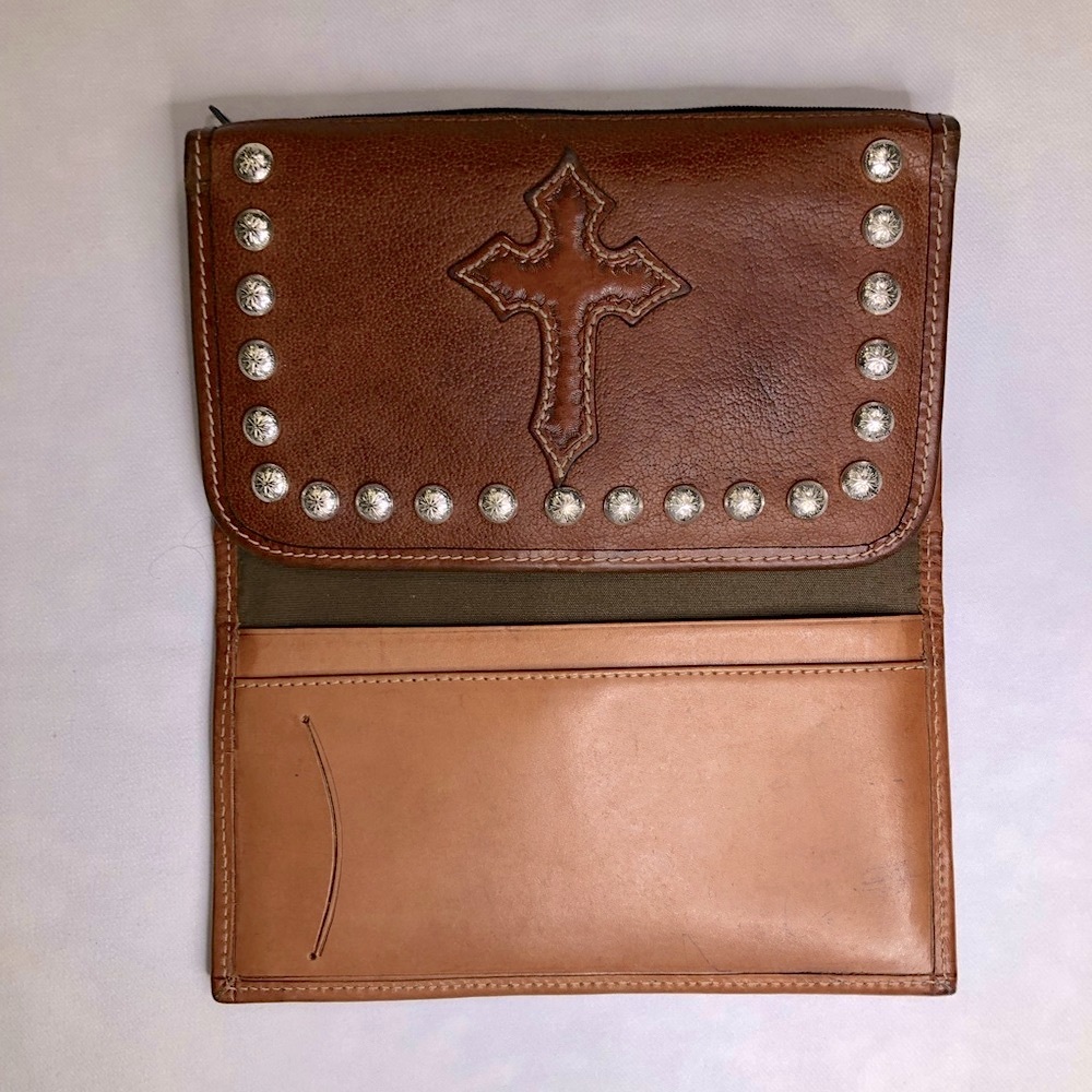 WESTERN LEATHER WALLET CROSS BROWN HAND STITCHED SILVER STUDS COWGIRL BOY UNISEX - Picture 7 of 9